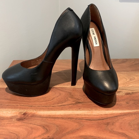 Black platform stilettos- Steve Madden! WORN ONCE - Picture 1 of 6